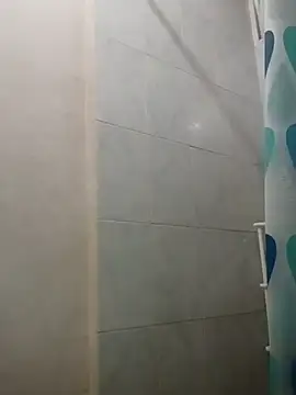 Snapshot of pineda1689 chatting on October 28, 5:54 am pineda1689 online show from October 28, 5:54 am