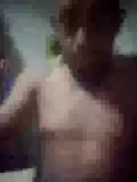 Snapshot of pineda1689 chatting on October 6, 7:46 am pineda1689 online show from October 6, 7:46 am