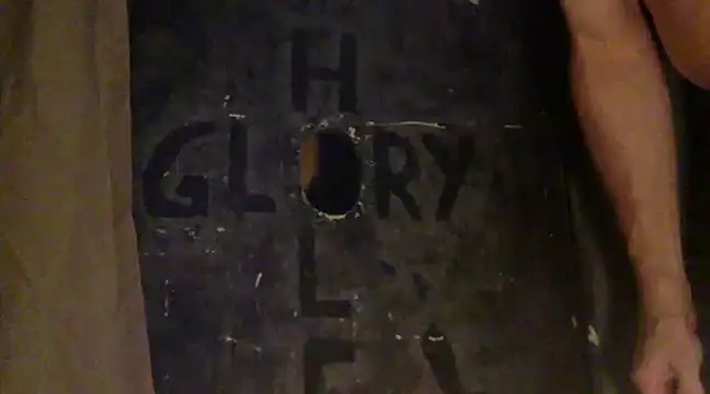 Snapshot of TweakyDude chatting on January 13, 9:52 pm TweakyDude online show from January 13, 9:52 pm