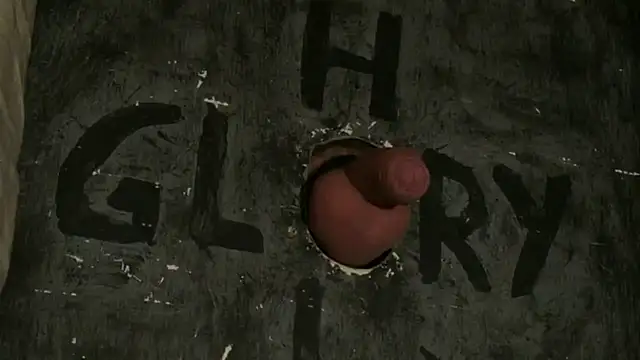 Snapshot of TweakyDude chatting on December 17, 2:23 am TweakyDude online show from December 17, 2:23 am