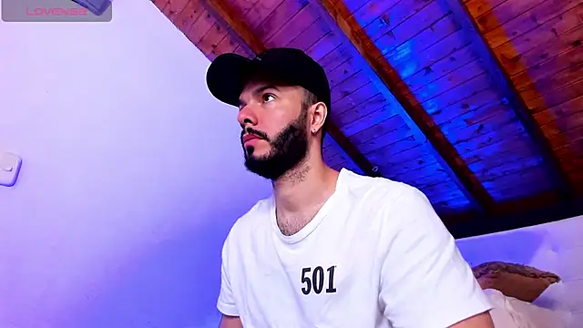 Tom Bailey online show from April 12, 1:23 pm