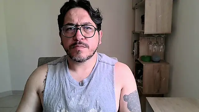 OsoMaduro12 online show from February 9, 1:16 pm