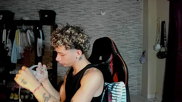 mateodeamjo online show from September 18, 11:34 am