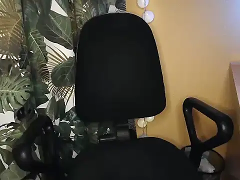 etat onn online show from October 6, 10:25 pm