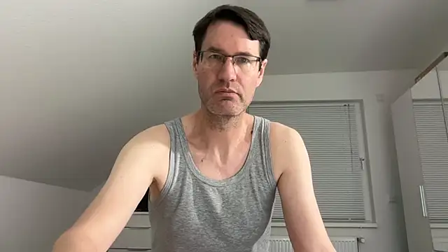 zxzx cam1 online show from April 12, 5:03 pm