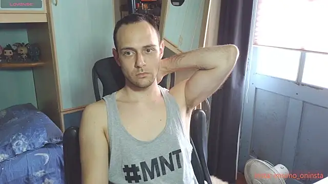 im-simo online show from July 17, 3:18 pm