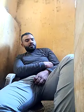 ListedLoin online show from January 27, 2:35 pm