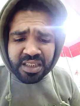 ListedLoin online show from March 21, 7:02 pm