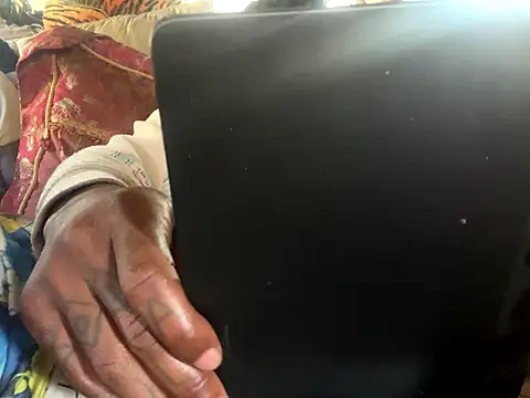 SlimeCrownzOut5 online show from November 5, 3:47 pm