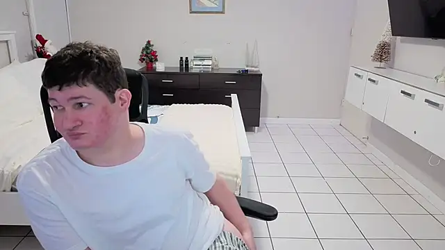 Lorenzo hernandez online show from January 9, 12:16 am