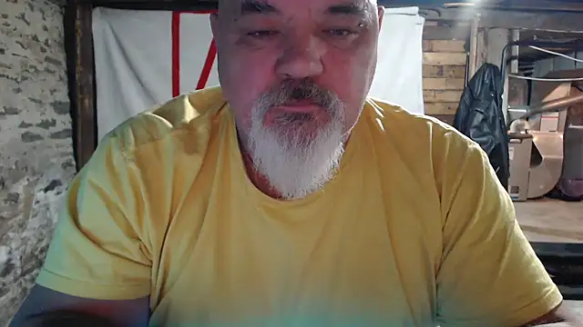 Newfiesausage1972 online show from November 25, 12:07 pm