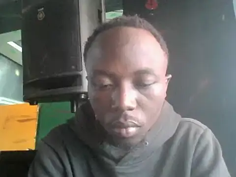 Snapshot of Cedric254 chatting on February 20, 7:45 am Cedric254 online show from February 20, 7:45 am