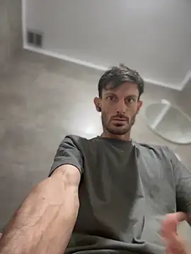 nicolaaaaas online show from January 6, 7:09 am