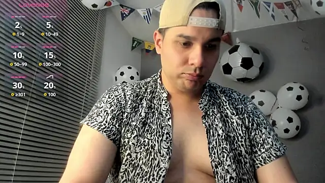 Latin boy surprisee online show from June 19, 1:22 am