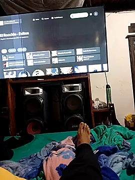 Snapshot of Akonam3000 chatting on October 28, 11:07 pm Akonam3000 online show from October 28, 11:07 pm