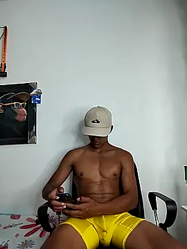 Demiansteven2 online show from April 18, 6:53 pm