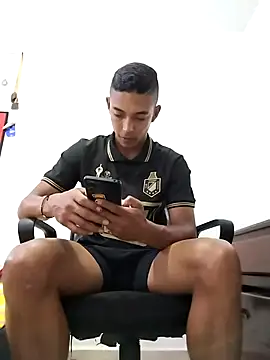 Demiansteven2 online show from October 22, 7:16 pm