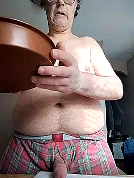 DARemo42O online show from February 25, 2:22 pm