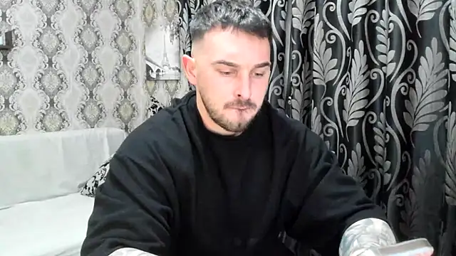 Jonmusclemaster online show from February 18, 8:39 pm