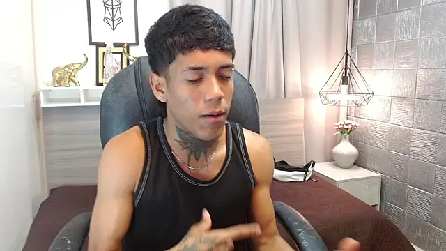 Alan Cute18 online show from February 25, 1:12 pm