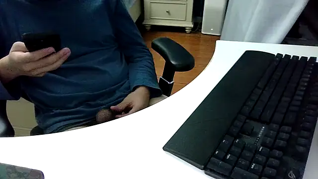 big-pig online show from November 29, 1:46 pm