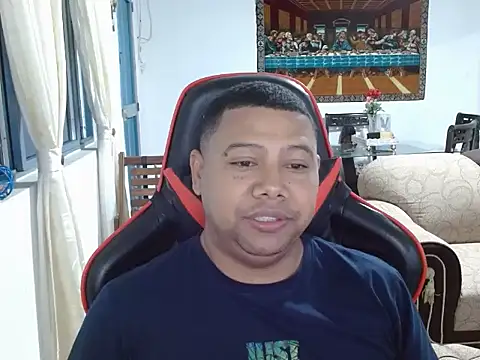 Hoowar2012 online show from November 3, 12:37 am