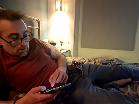 Snapshot of bibananaman chatting on February 25, 12:25 am bibananaman online show from February 25, 12:25 am