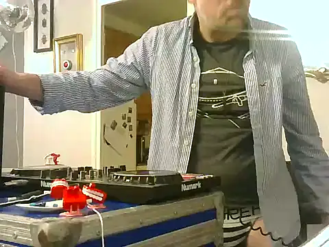 Snapshot of bibananaman chatting on January 13, 5:12 pm bibananaman online show from January 13, 5:12 pm