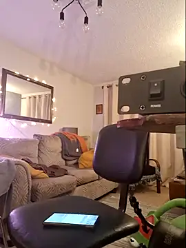 Snapshot of bibananaman chatting on December 30, 4:42 am bibananaman online show from December 30, 4:42 am