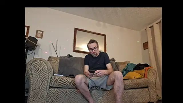 Snapshot of bibananaman chatting on January 18, 1:23 am bibananaman online show from January 18, 1:23 am