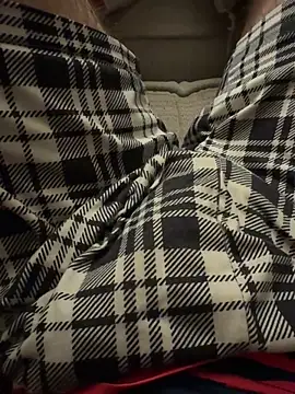 EE123458 online show from February 13, 2:40 am