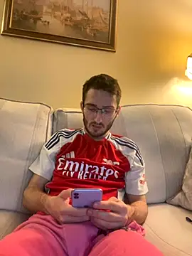 EE123458 online show from September 13, 8:21 pm