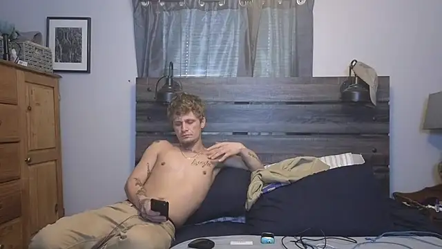 SpAzZ1234 online show from February 9, 10:47 pm