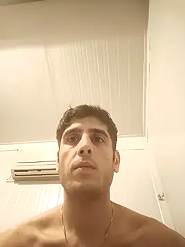 arenn1997 online show from December 2, 10:35 pm