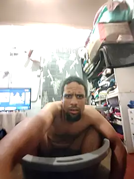 Snapshot of Tigermanboy chatting on October 1, 5:06 pm Tigermanboy online show from October 1, 5:06 pm