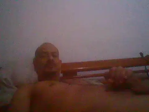 Snapshot of snoppie chatting on October 2, 4:49 am snoppie online show from October 2, 4:49 am