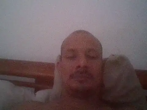 Snapshot of snoppie chatting on October 9, 2:44 pm snoppie online show from October 9, 2:44 pm