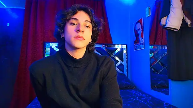 Luke Howland online show from March 10, 9:40 pm