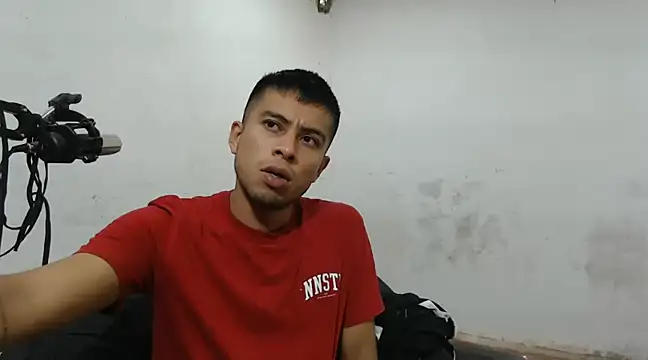 danielitopapuu online show from December 11, 8:16 pm