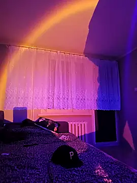 Snapshot of McdyllanXX chatting on March 5, 10:44 pm McdyllanXX online show from March 5, 10:44 pm