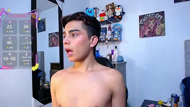 OwenBluee online show from February 11, 4:17 am