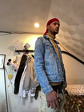 Snapshot of rayyymack chatting on January 28, 8:26 pm rayyymack online show from January 28, 8:26 pm