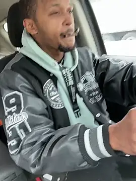 Snapshot of rayyymack chatting on January 21, 5:05 pm rayyymack online show from January 21, 5:05 pm