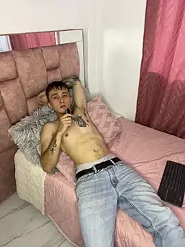 Dylanwhite23  online show from January 16, 10:55 pm