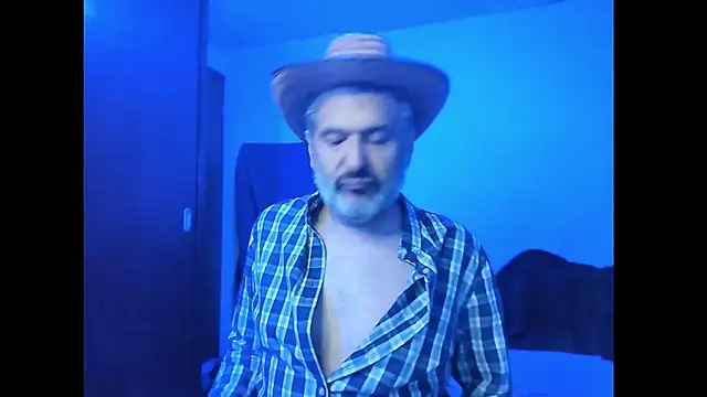 BushBator online show from December 15, 7:05 am