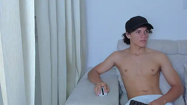 laurent nova online show from January 9, 4:19 am