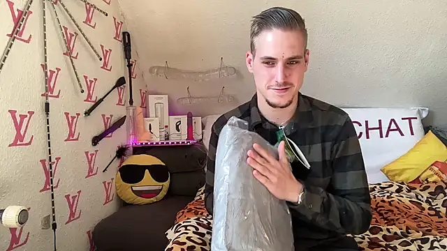 Cookieboy88 online show from March 5, 1:07 pm