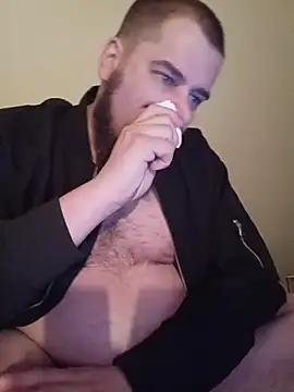 machobear87 online show from March 27, 10:33 pm