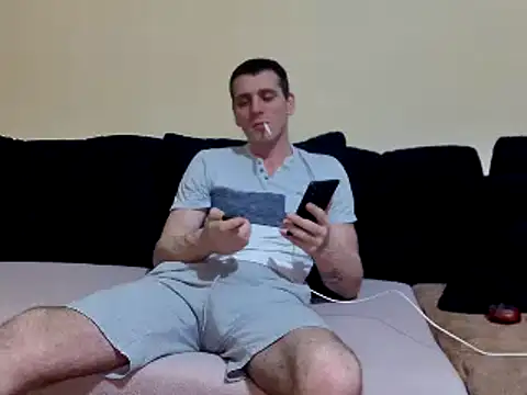 Snapshot of Aian09 chatting on December 18, 9:18 pm Aian09 online show from December 18, 9:18 pm