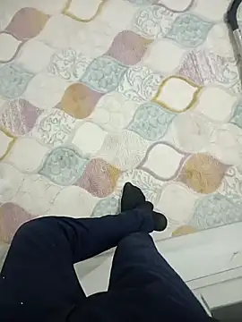 Kurtsikicixh online show from October 31, 2:24 am